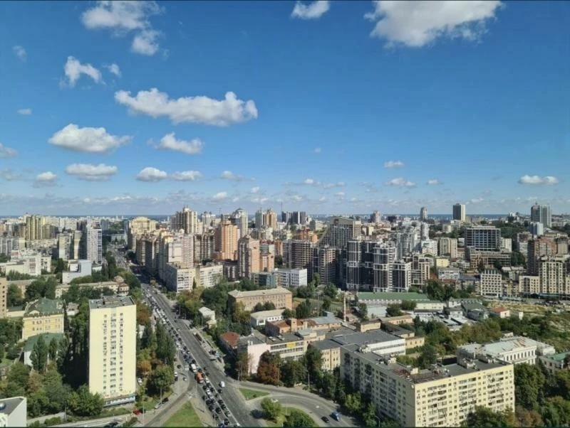 Сдается 1-комнатная квартира 53 м², проспект Перемоги, 11