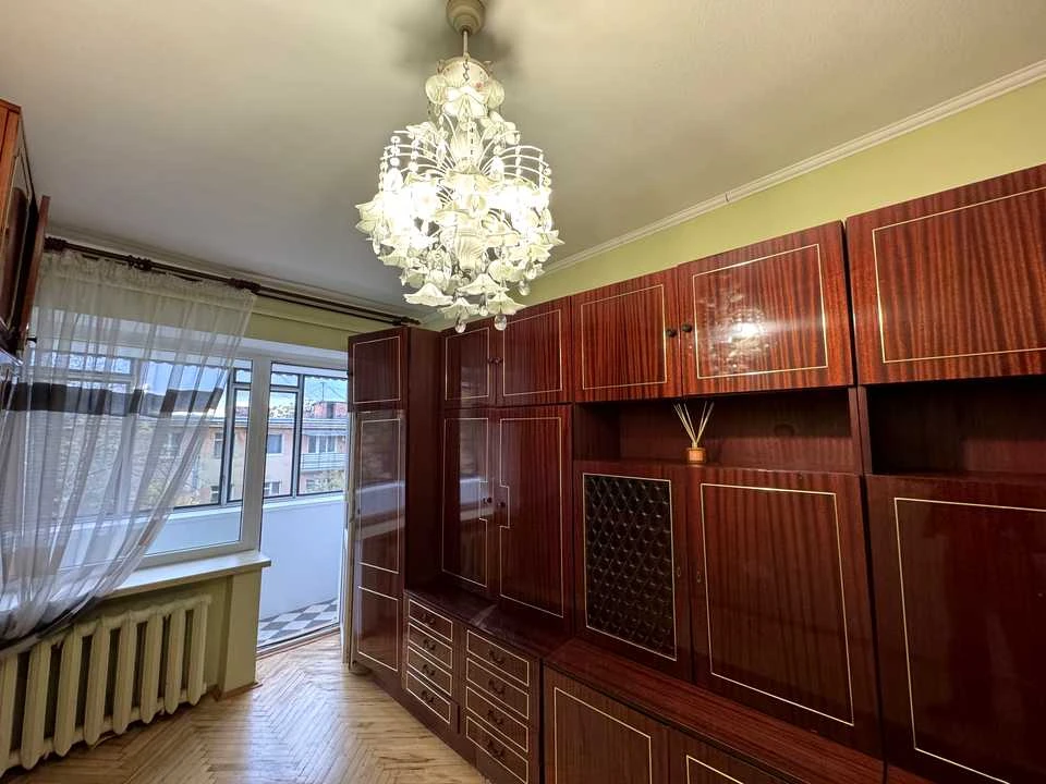Apartment. Sergyi Litvynenko Street, Lviv