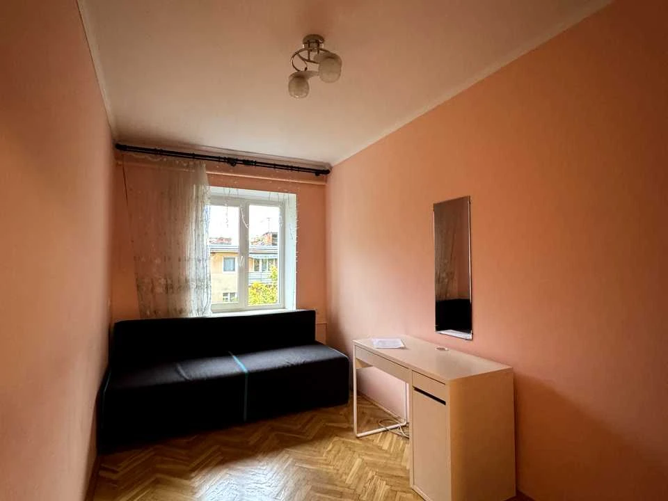 Apartment. Sergyi Litvynenko Street, Lviv