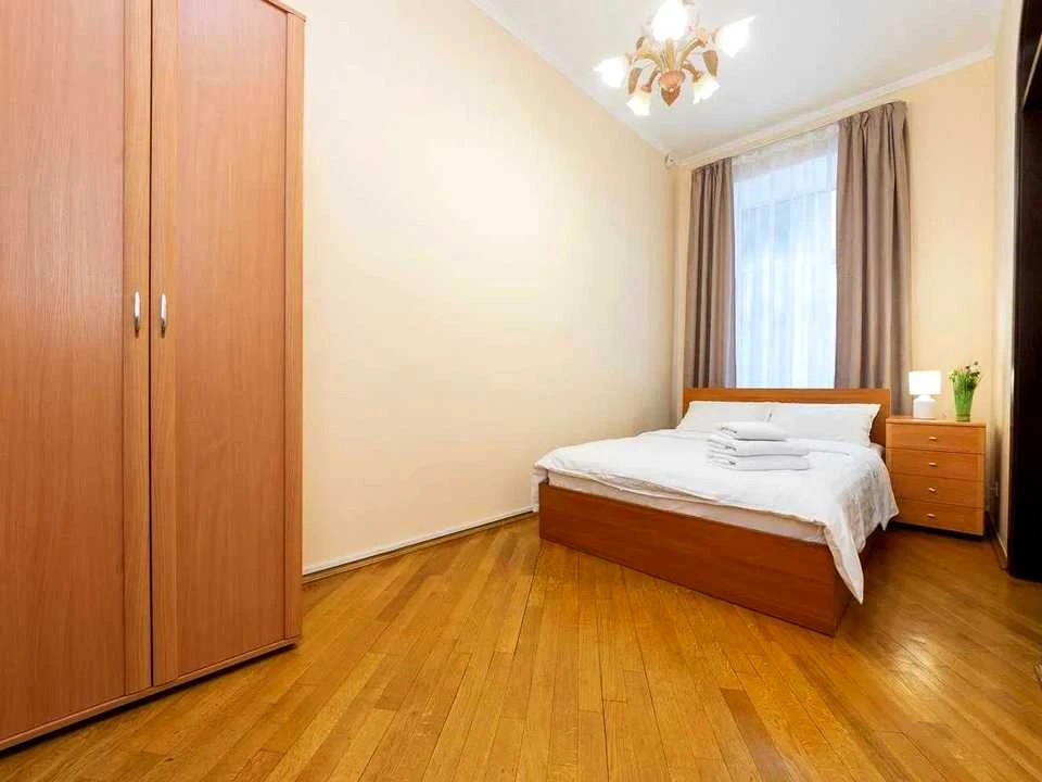 Квартира. Киев, Михаиловская ул.