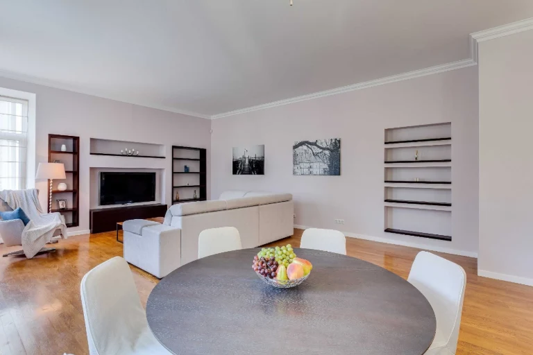 Apartment for Rent at 12/5 Lipsky Street
