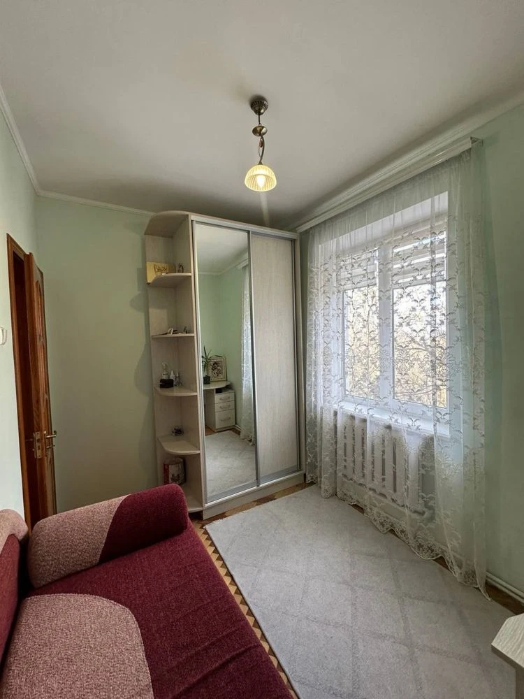 Продажа квартиры ул. Золотая (церковь Анны)