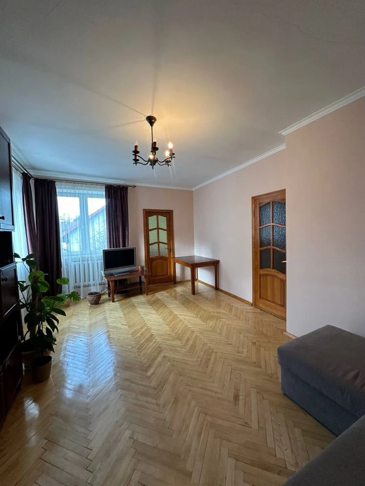 Продажа квартиры ул. Золотая (церковь Анны)