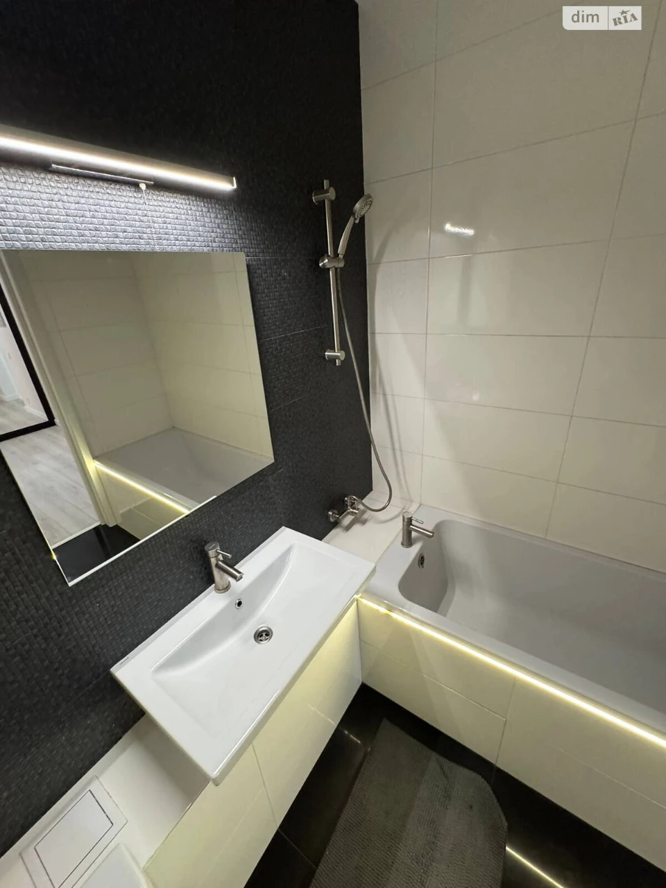 Long-Term Rental Apartment, Left Bank Area