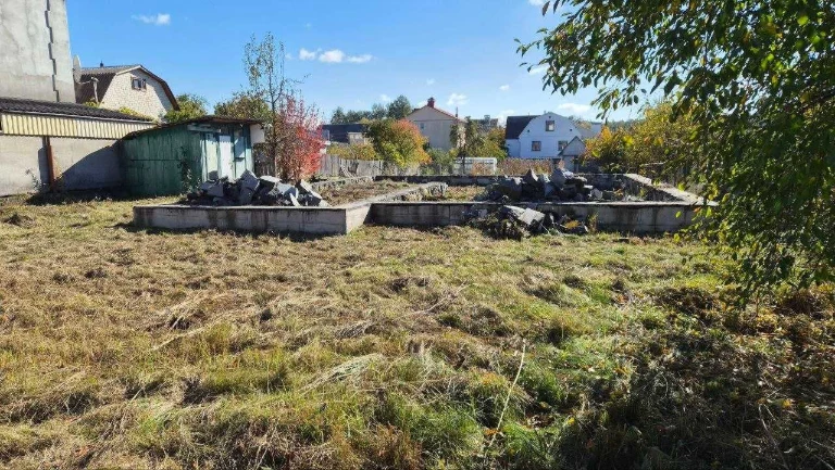 Land for development in Dovzhik