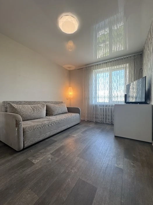 Продам 2к квартиру ул.Академика Янгеля 7
