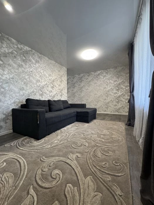Продам 2к квартиру ул.Академика Янгеля 7