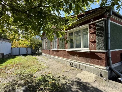 Будинок. Рівне, Сонячна вулиця