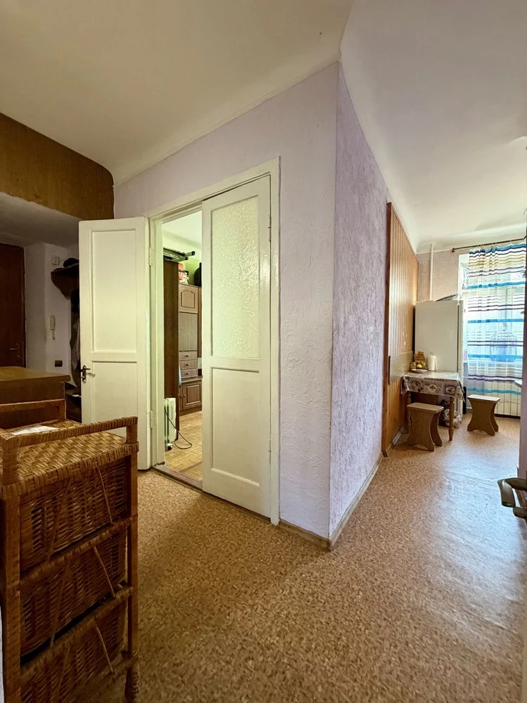 Selling 2-bedroom apartment, Central Street, "Water" stop