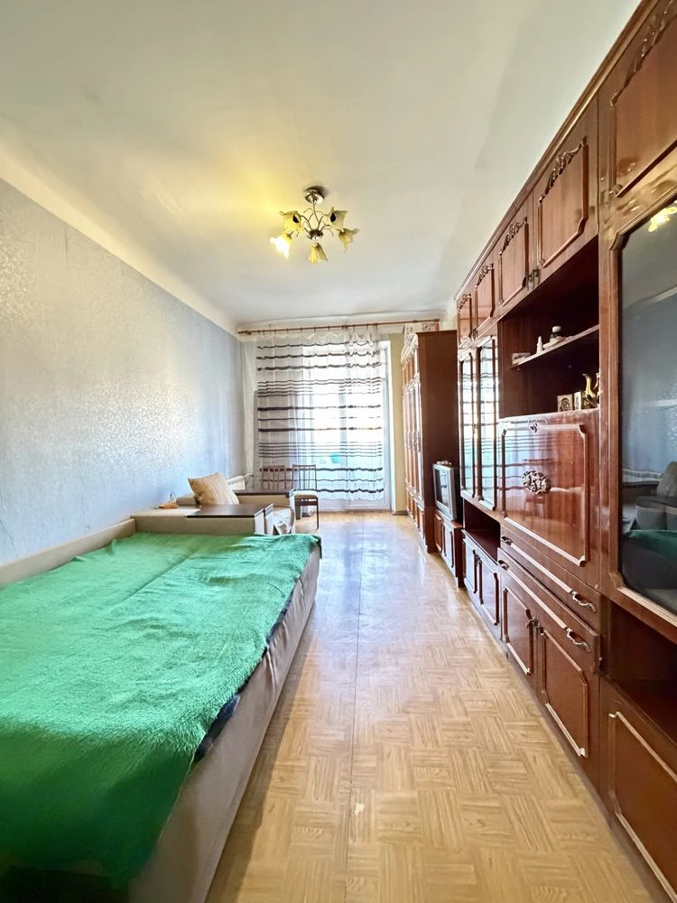 Selling 2-bedroom apartment, Central Street, "Water" stop