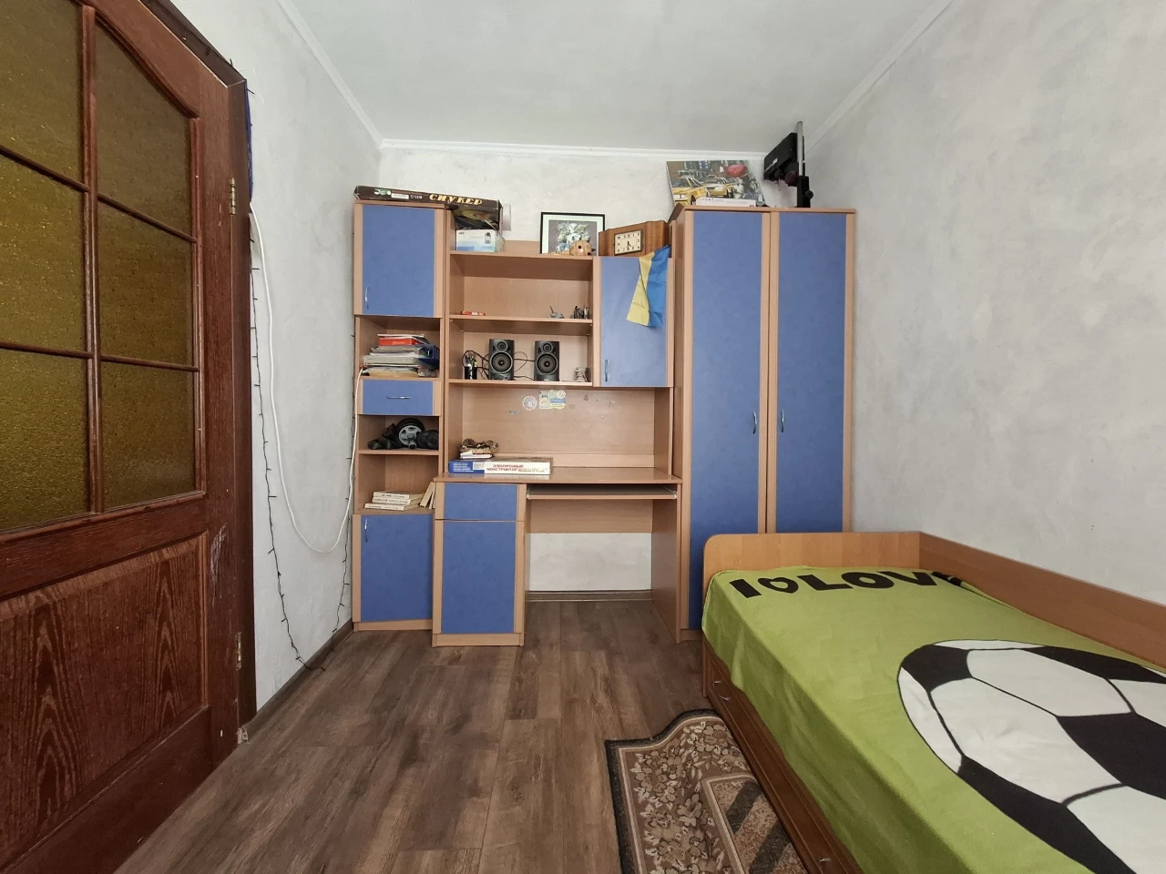 ПРОДАЮ 3-кімнатну квартиру, вулиця Перемоги