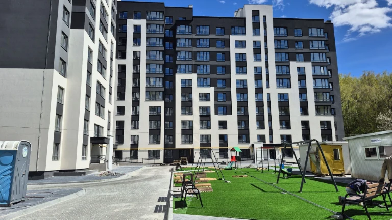 Two-bedroom apartment on Lviv Street