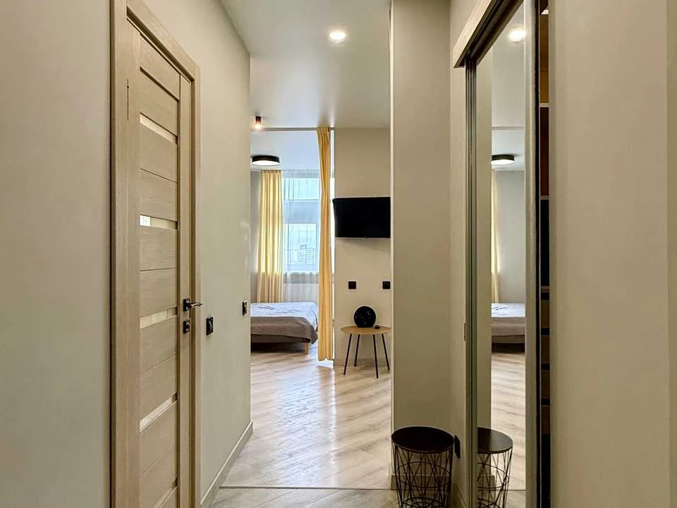Apartment. Kyiv, Krystieriv Street