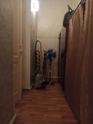 Продається 3 кімнатна квартира район Центр 5827