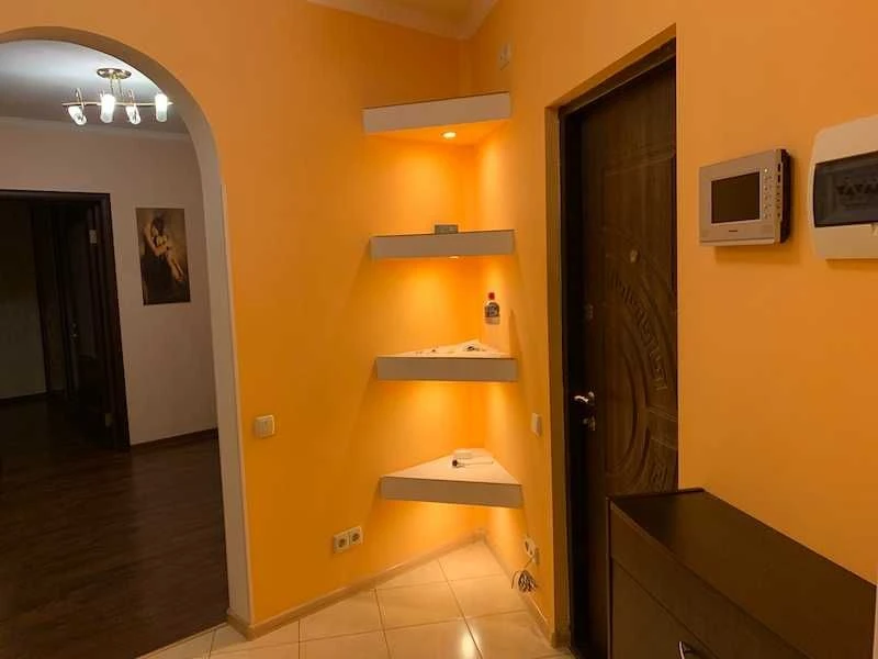 Spacious, fully furnished 2-bedroom apartment