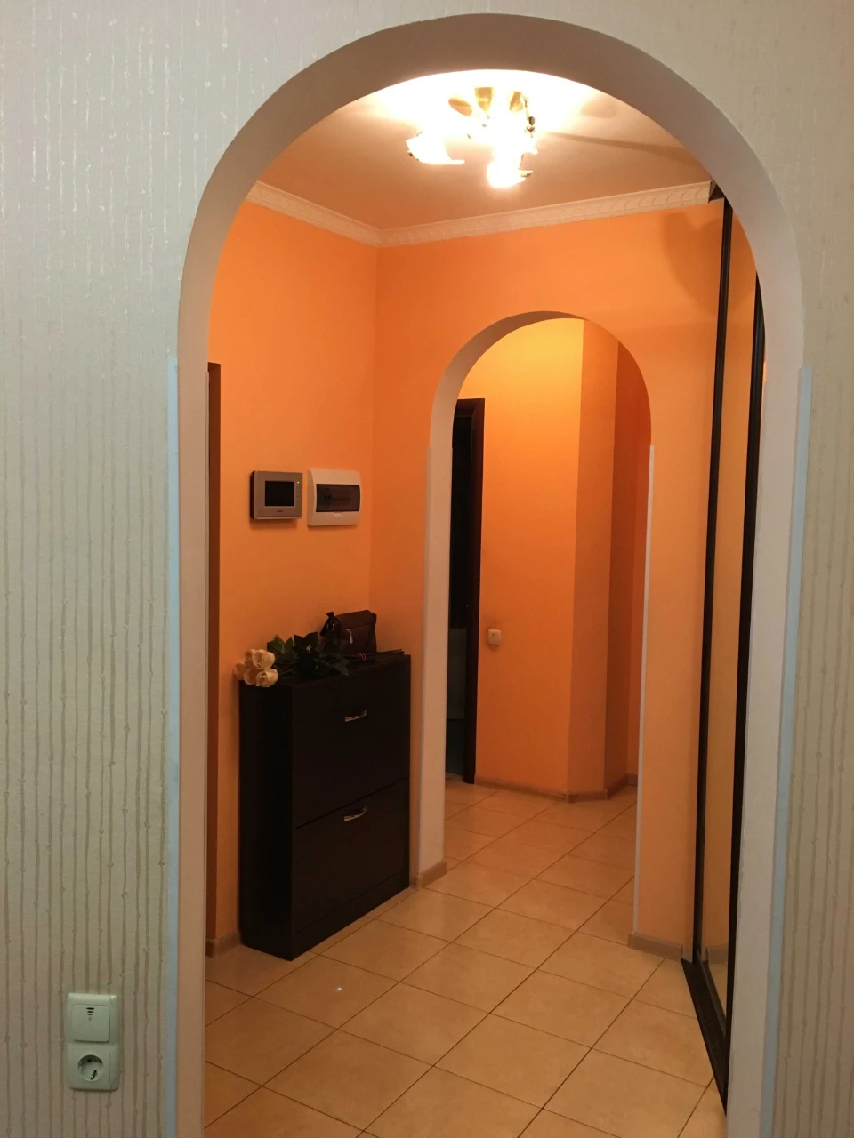 Spacious, fully furnished 2-bedroom apartment