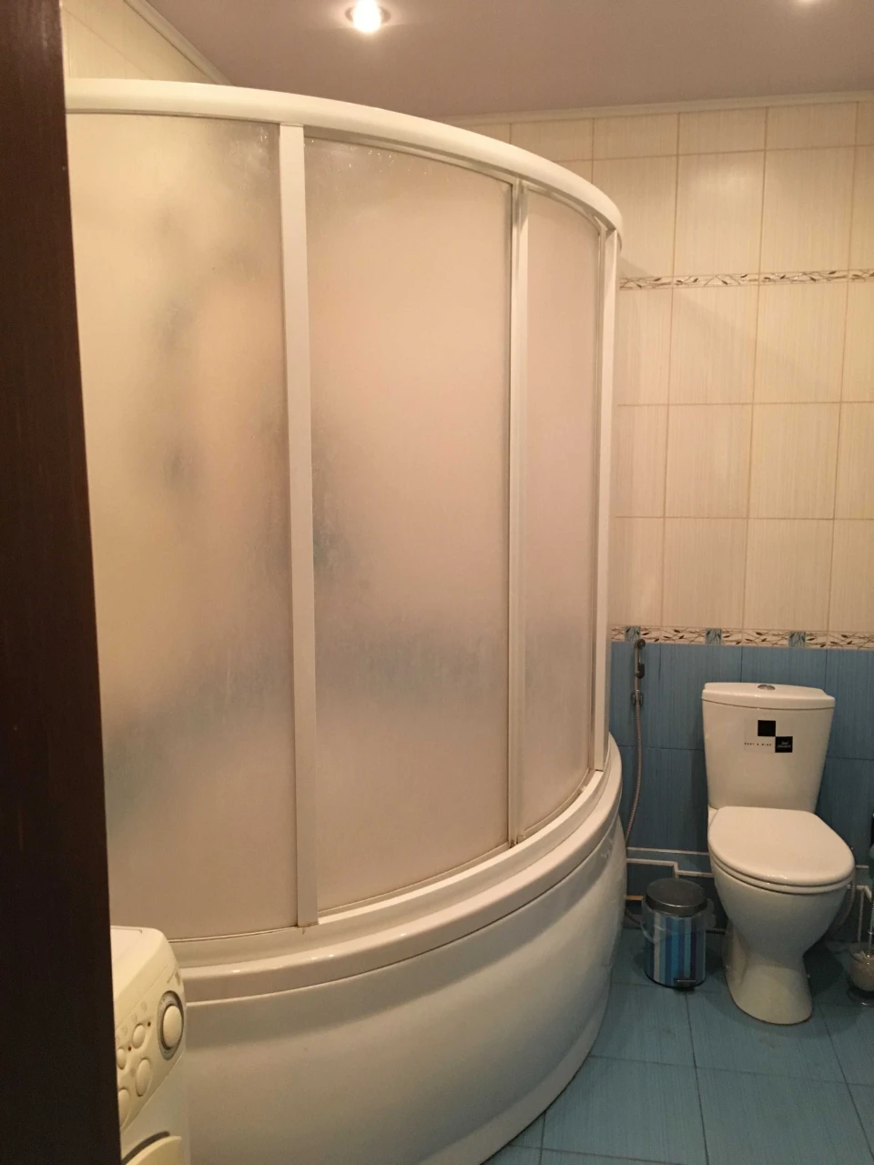 Spacious, fully furnished 2-bedroom apartment