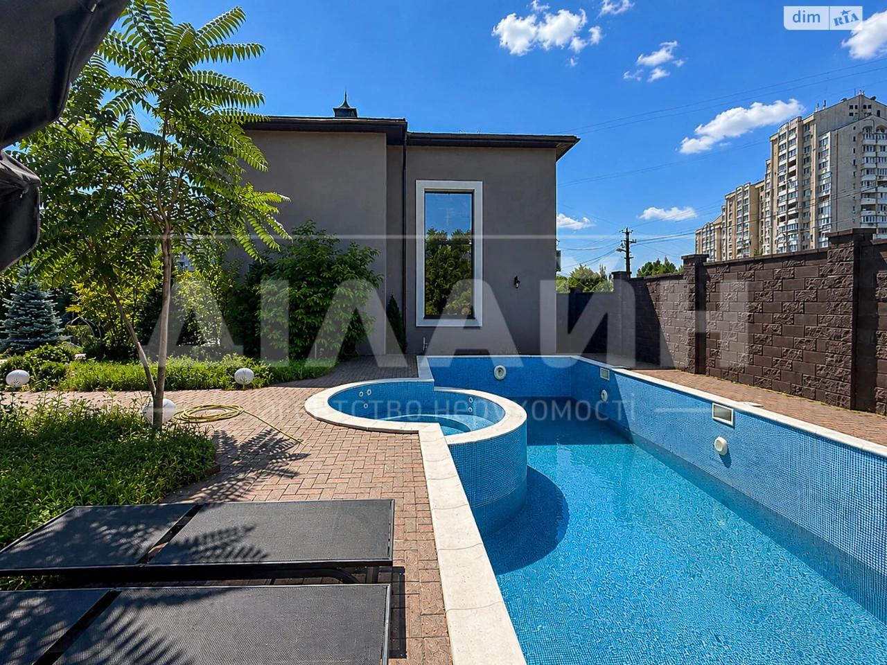 House for sale Voznesenivskyi (Ordzhonikidzevskyi)