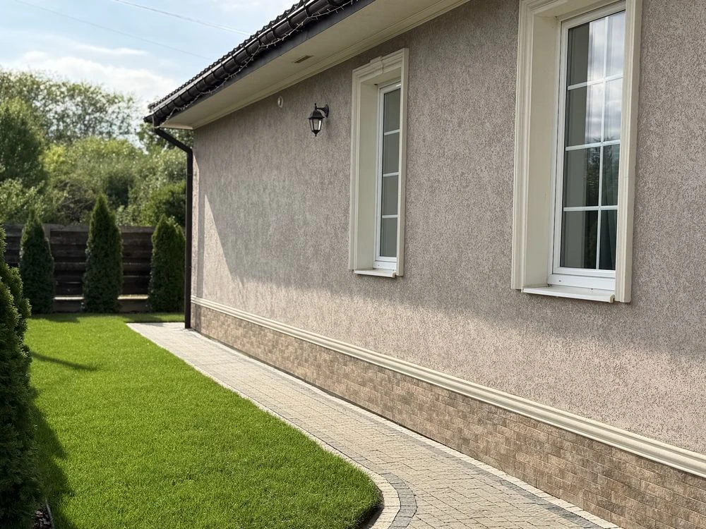 House for sale. City utilities, district of Dastor