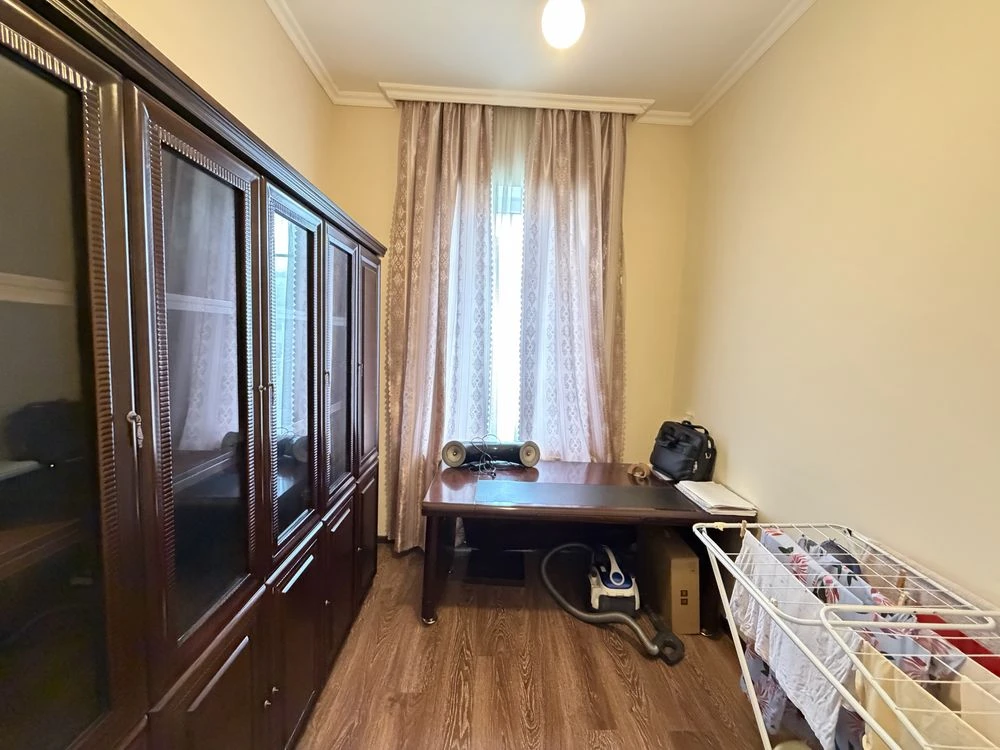 House for sale. City utilities, district of Dastor