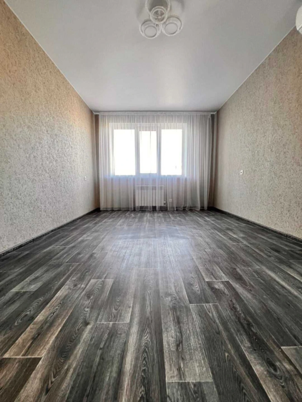 Apartment for Sale: 2 rooms in the Popov area