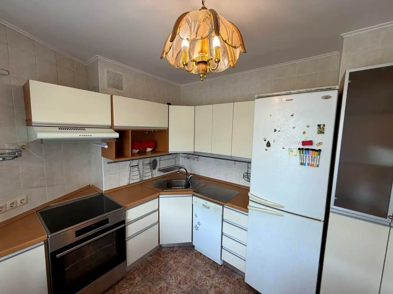 Продаж 3-кімнатній квартири 85 м² на 11-му поверсі з 15