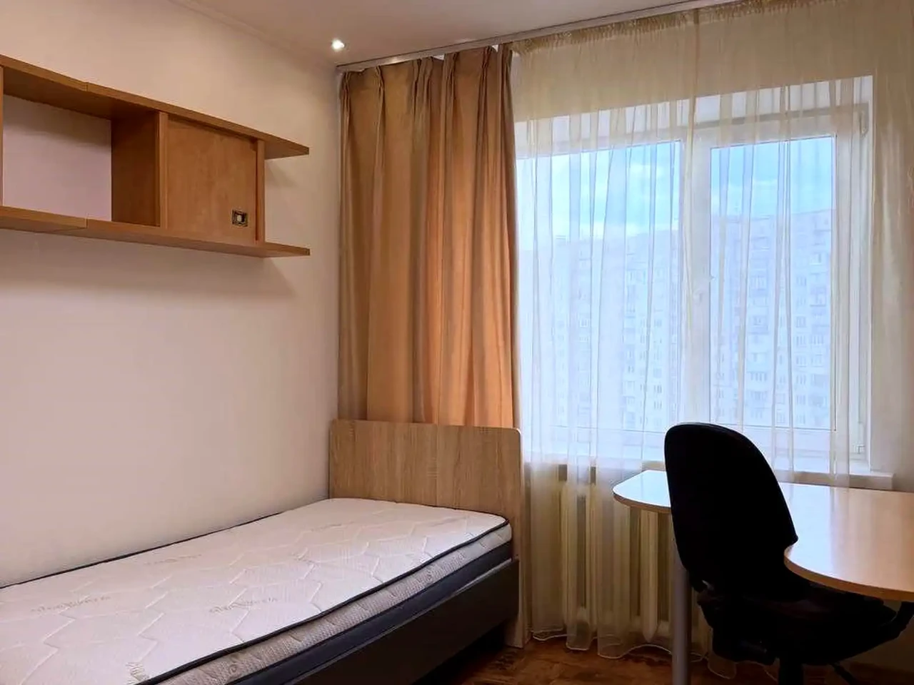 Продаж 3-кімнатній квартири 85 м² на 11-му поверсі з 15