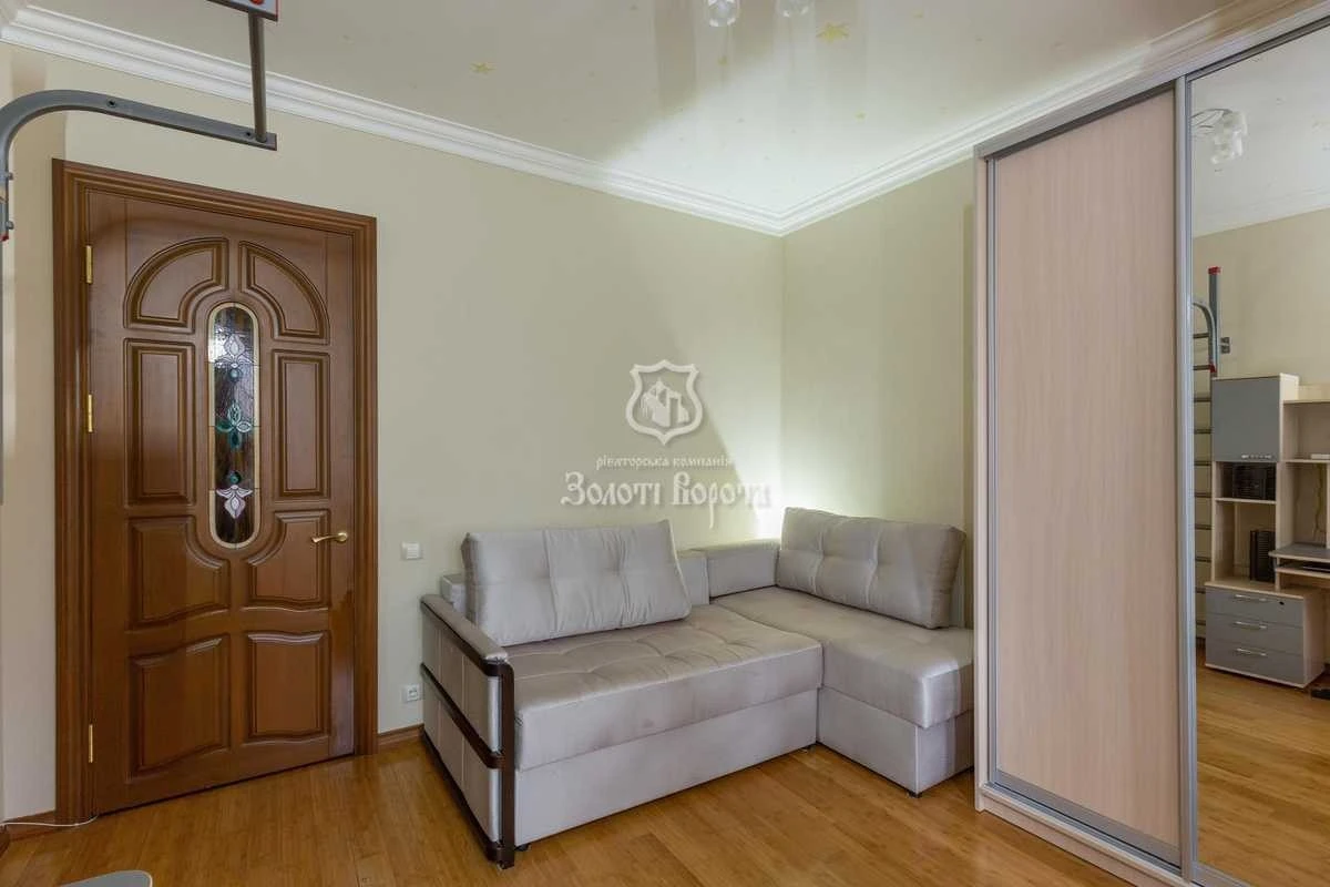 Sale of a 3-bedroom apartment 75.3 sq m, Mykoly Hrytsia Street