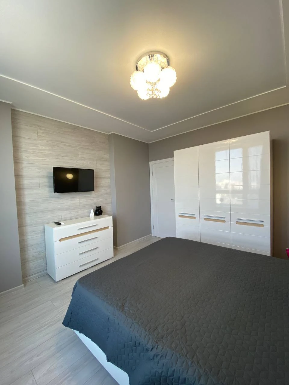 Rent 1-bedroom apartment 40 m², Kamenetskaya St., (Dniprod)