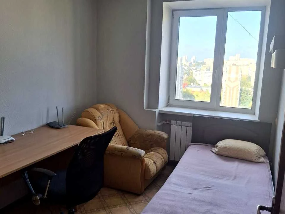 Apartment. Kyiv, Berezaysky Prospect.