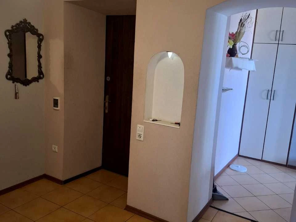 Apartment. Kyiv, Berezaysky Prospect.