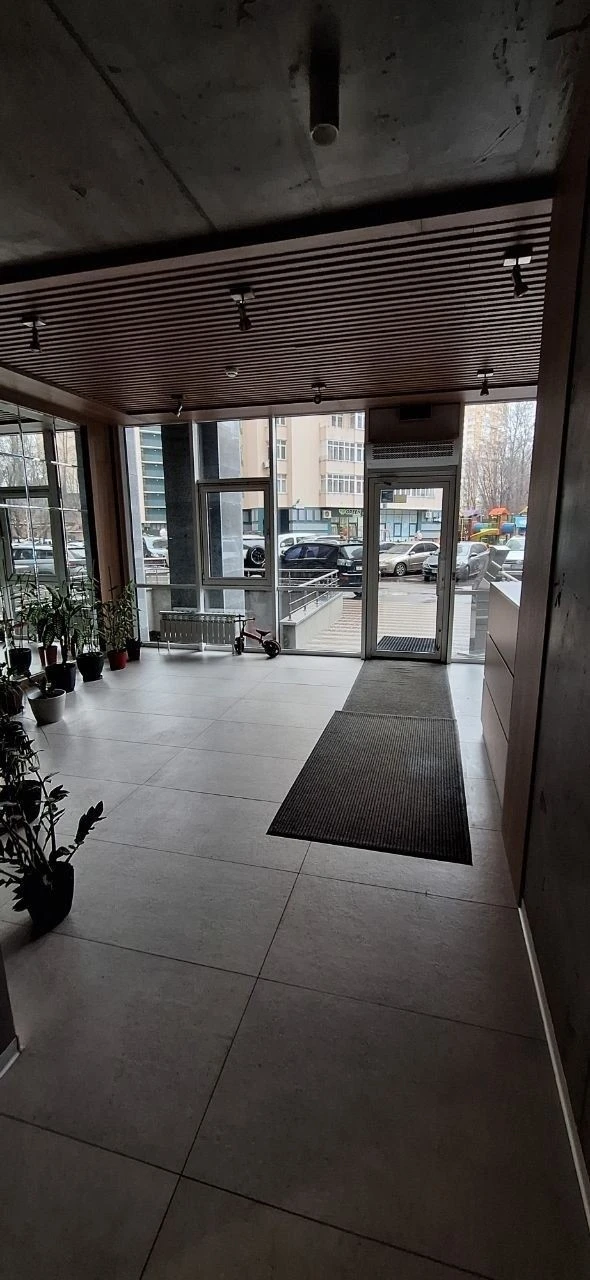 Срочная продажа 1-комнатной квартиры. 54 м², 2 этаж. Липковского 37Б