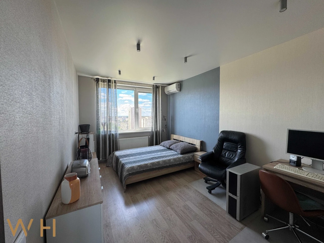 Продаж 1к 39 м² Європейського союзу 45А, ЖК Варшавський мікр