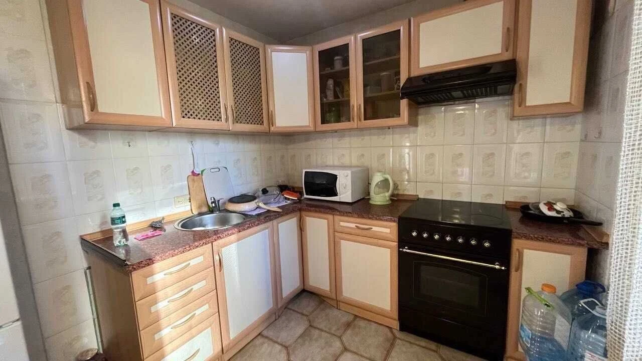 Prod Kv 3r 80m K. Malevicha (Bozhenko) 37/41, Гоlos. r Kiev, m