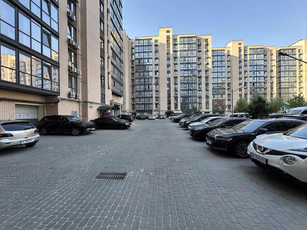 Продам двухкомнатную Жк Ривер Парк