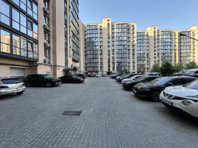 Продам двухкомнатную Жк Ривер Парк