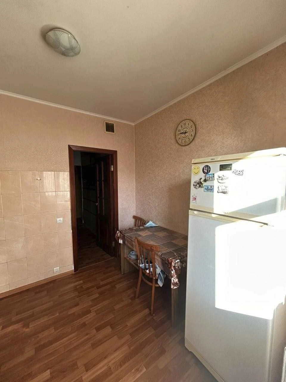 Rent 1-bedroom apartment on Oboloni, ул. Тимошенко, 11-A.