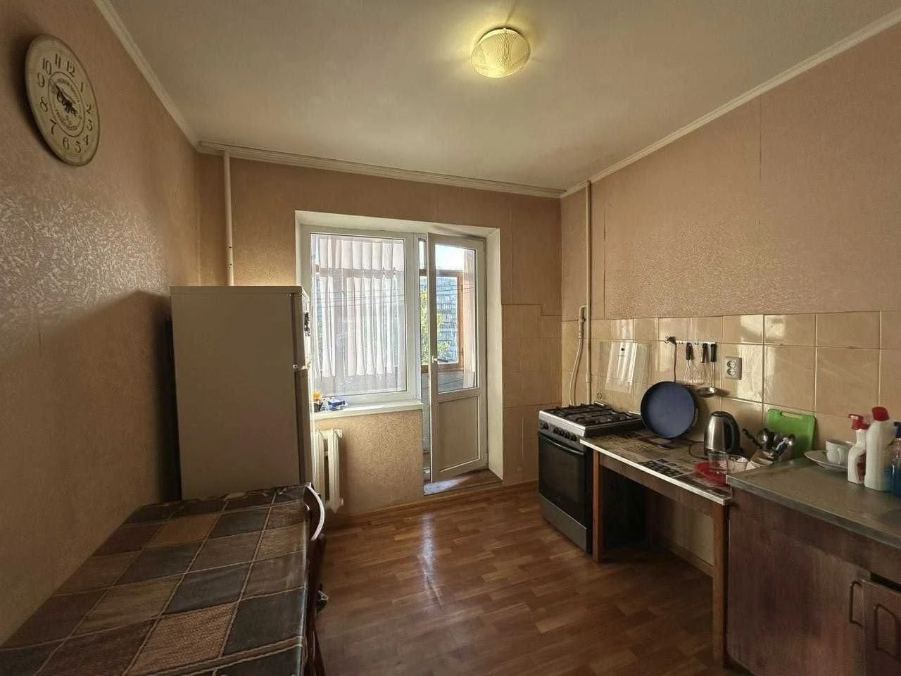 Rent 1-bedroom apartment on Oboloni, ул. Тимошенко, 11-A.