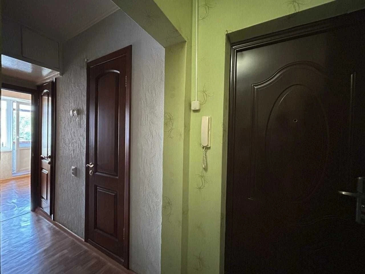 Rent 1-bedroom apartment on Oboloni, ул. Тимошенко, 11-A.