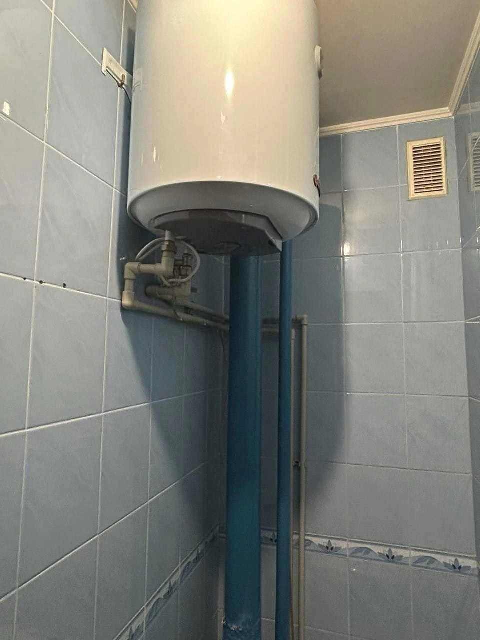 Rent 1-bedroom apartment on Oboloni, ул. Тимошенко, 11-A.