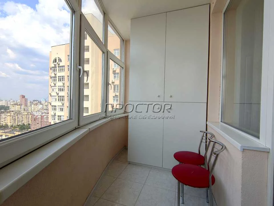 Apartment. Dragamanova St. Kyiv
