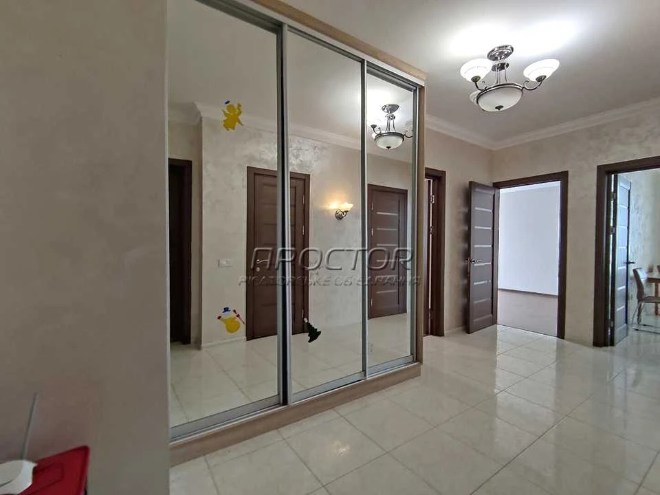 Apartment. Dragamanova St. Kyiv