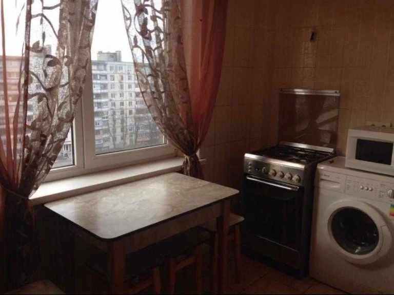 For Sale: 1-bedroom apartment with major renovation near