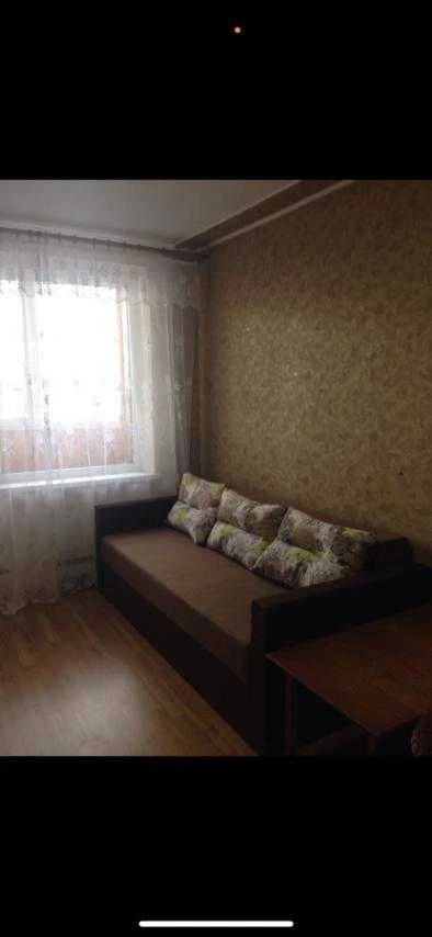 Продается 1 комнатная квартира с капитальным ремонтом возле