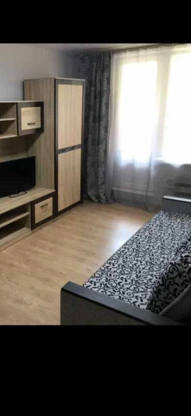 Продается 1 комнатная квартира по ул. Валентиновская  с капи
