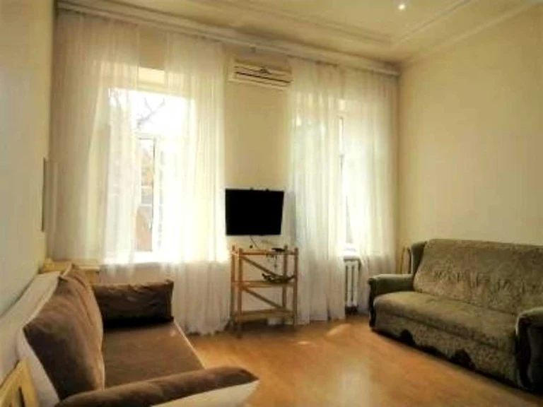 Apartment. Odessa, Preobrazhenskaya st.