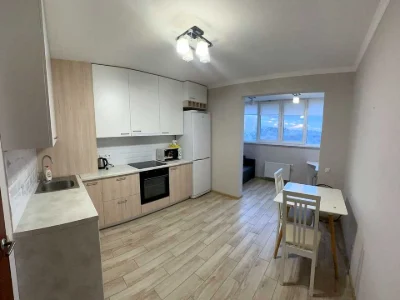 Apartment. Yasynuvat Street, Kyiv