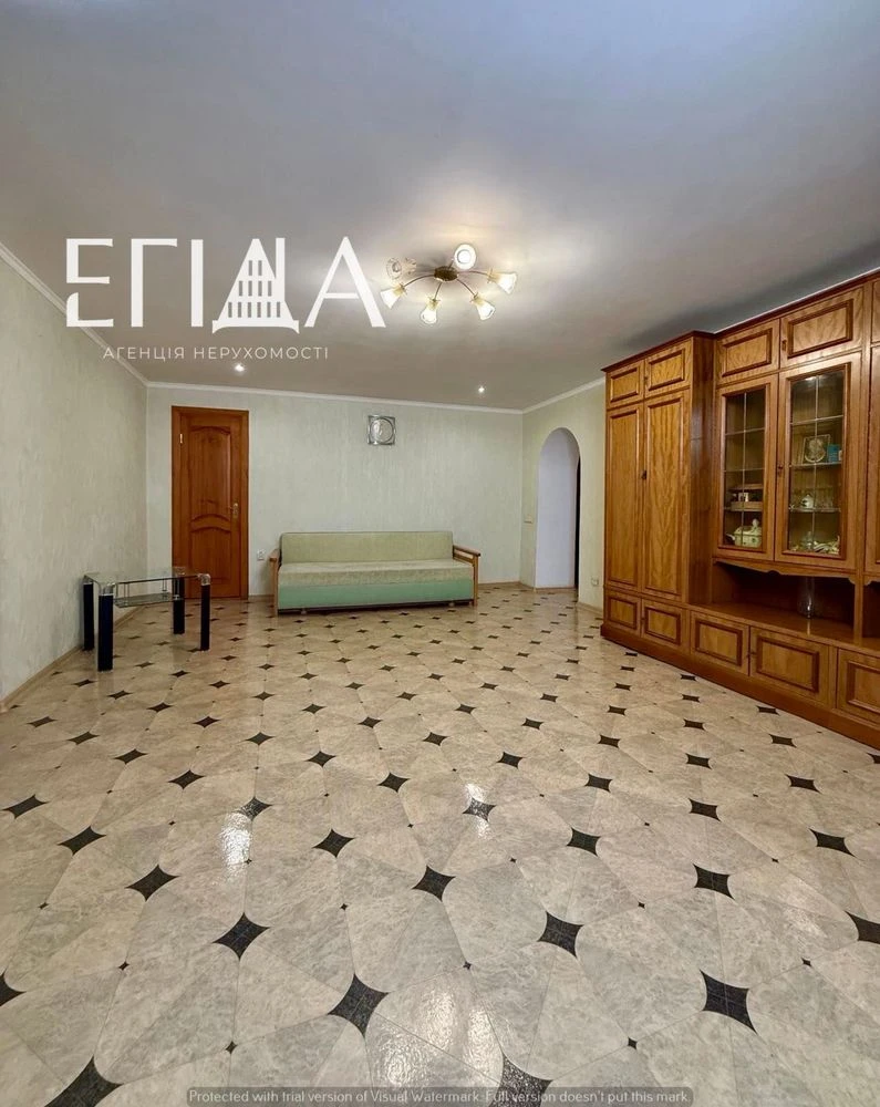 Продаж 3-кімнатній квартири, Європейський ринок, 3/9, вул. А. Тамма