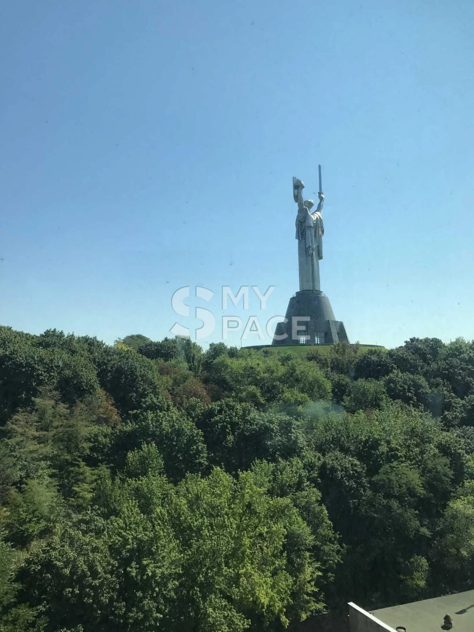 БЕЗ % Квартира в клубному будинку у центрі 220м2 вул. Редутн