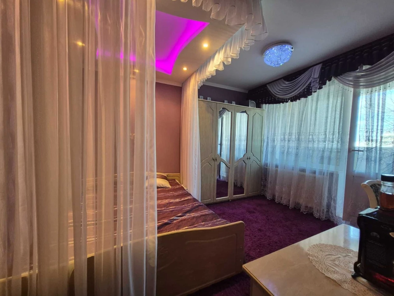 For sale: 3-room apartment, Ronald Reagan Avenue, 9
